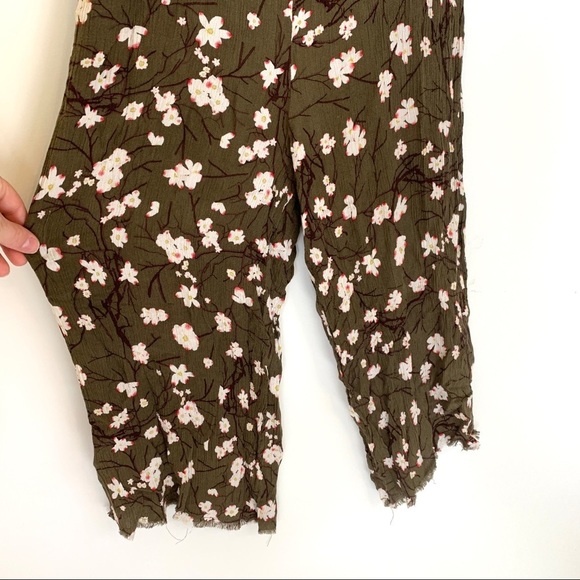 Anthropologie Kimchi Blue Olive Floral Cropped Gaucho Jumpsuit - Picture 5 of 9